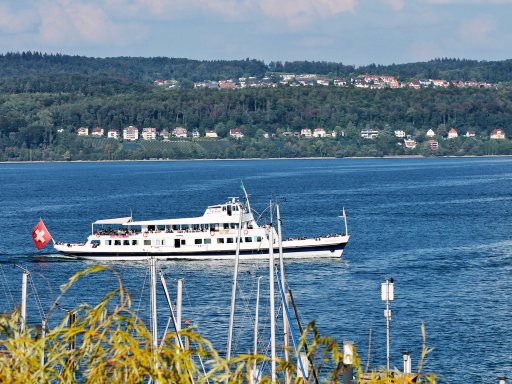 Abbildung: „Edles Hotel mit Bodensee-Schifffahrt“
